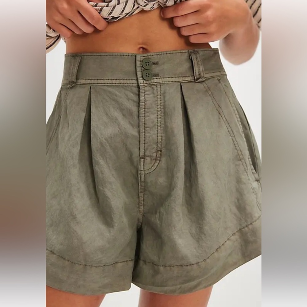 FREE PEOPLE Marina Tailored Trouser Shorts -  Crystal Kelp Size 2 NWOT RT $88
